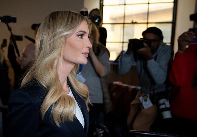 当不成总统了？美国爆发大规模混乱，特朗普被联手逼宫