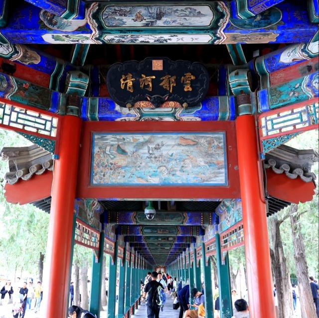 我是上海人，去北京颐和园旅游建议选工作日避开人挤人
