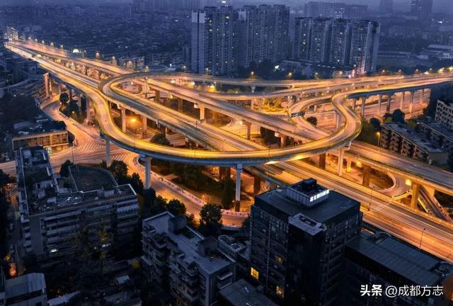 二环高架这条隐藏打卡路线，跟着走不踩雷！