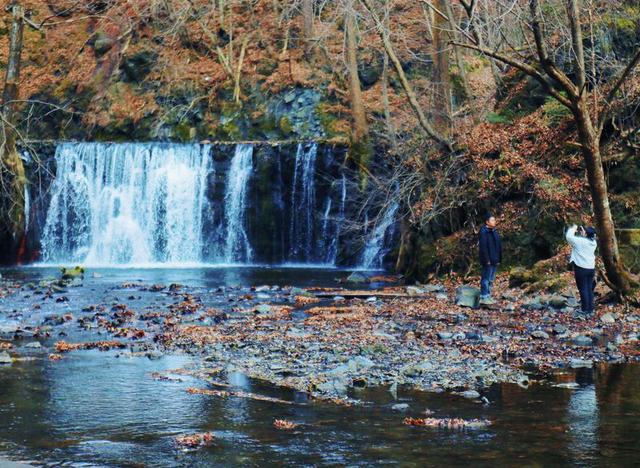 抓住秋天的尾巴！看辉南吊水壶景区最后一抹秋韵