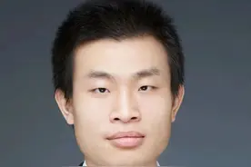 韦东奕捐1600万抗洪？网友质疑真假，北大最新回应，评论区炸锅图片