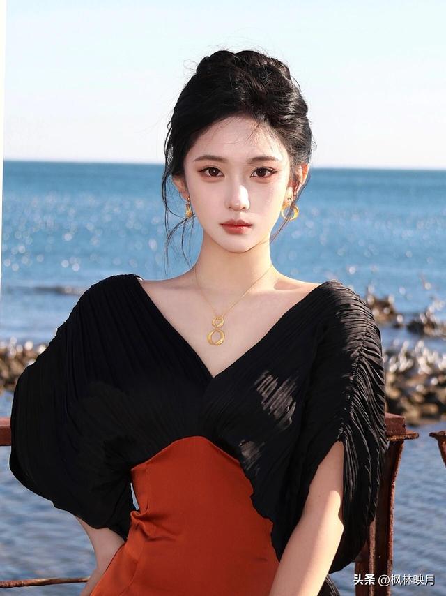 河北保定一佳人，172cm皮肤白到发光，身材也很顶级，太美啦