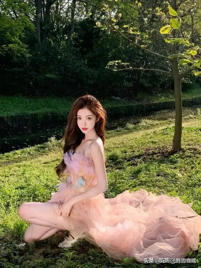 江苏徐州一佳人好漂亮	， 身高167cm，体重45kg 美的让人移不开眼