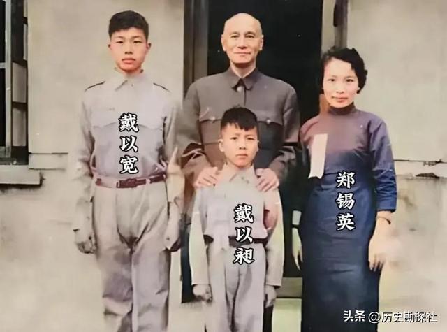 戴笠孙女戴眉曼有多美？长相甜美打扮时髦，与母分别四十年才重逢