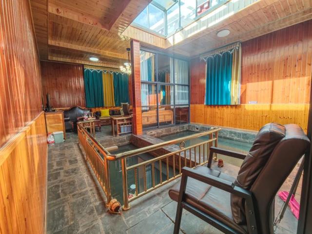 灾后重生绘新卷 文旅铺就致富路