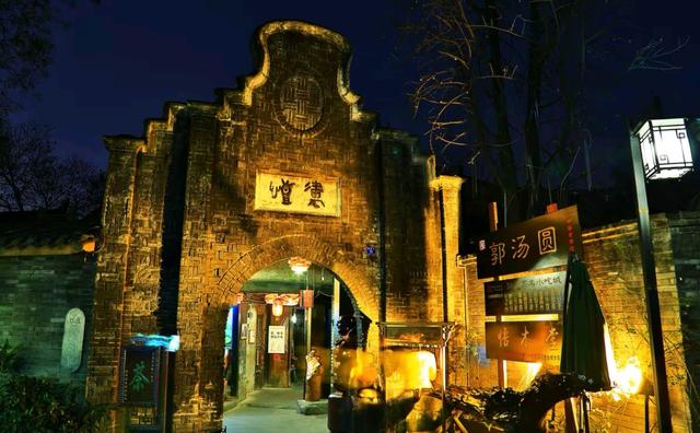 邂逅成都，沉醉天府