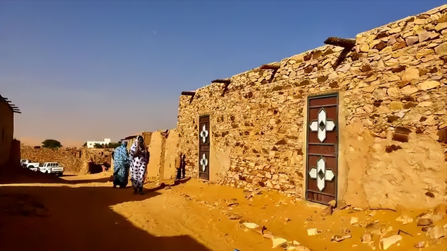 世遗头衔成“空壳”？欣盖提古城遇沙丘围城，2000册古籍盼救援