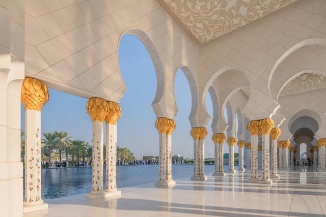 被刘亦菲带火的阿布扎比：不止是大片取景地，更藏着暴富密码