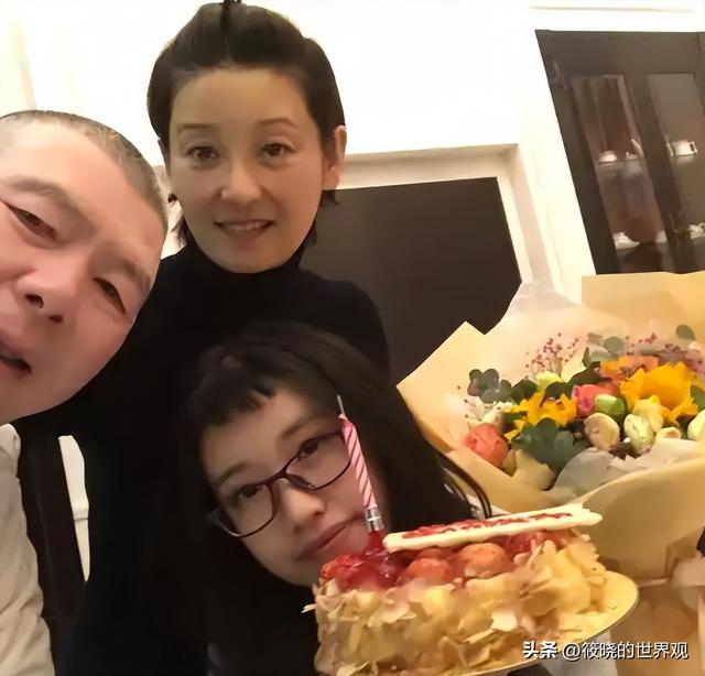 徐帆和冯小刚被爆离婚：26年无子女徐帆不再隐忍，冯小刚有苦难言