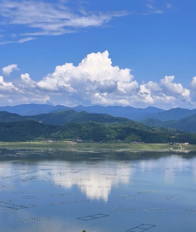 我是北京人	，去了趟辽宁宽甸，忍不住讲讲这小城的独特人文印象	。