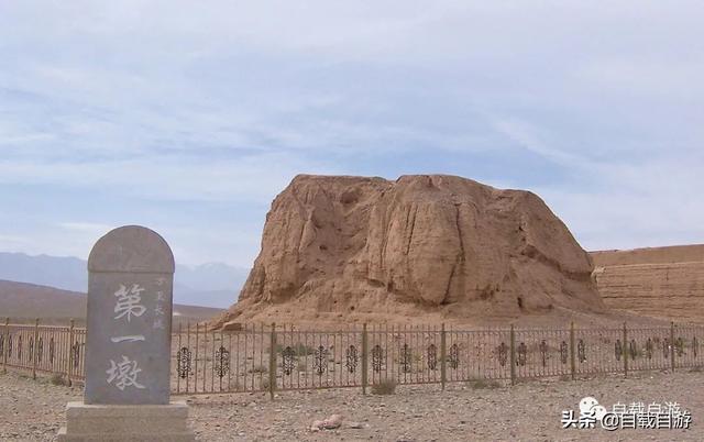 沿河西走廊来到嘉峪关市 这个因钢而生的新城市 充满浓郁的长城文化
