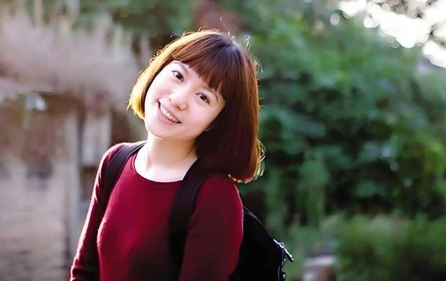 杨振宁离世仅半月，翁帆近况曝光，入职清华没编制，明年剑桥留学