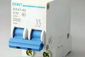 空气开关上的字母代表什么意思，D和C的区别是什么图片