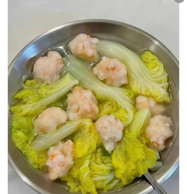 59岁阿姨半年瘦24斤！不挨饿不跑跳	，仅改1个习惯，内脏脂肪降了