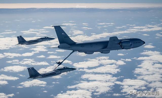 68公斤"幽灵"，美军AI战机获“千里眼”，全球空战规则恐将巨变！