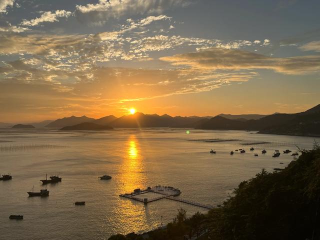 退休夫妻自驾霞浦之小皓沙滩、三沙光影、花竹村、东壁村看晚霞