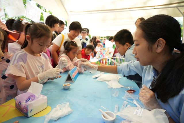 自然教育市集开市 北京少年宫打造生态科技科普盛宴