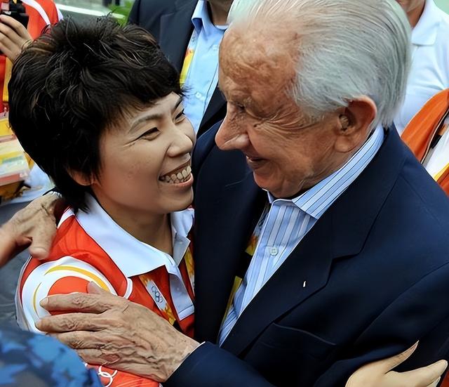 涉贪腐被带走、败光20亿、移民改国籍，邓亚萍身上的谣言太离谱