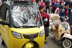 七十岁了，还可以驾驶二轮和三轮电动车、摩托车吗？交警明确答案图片