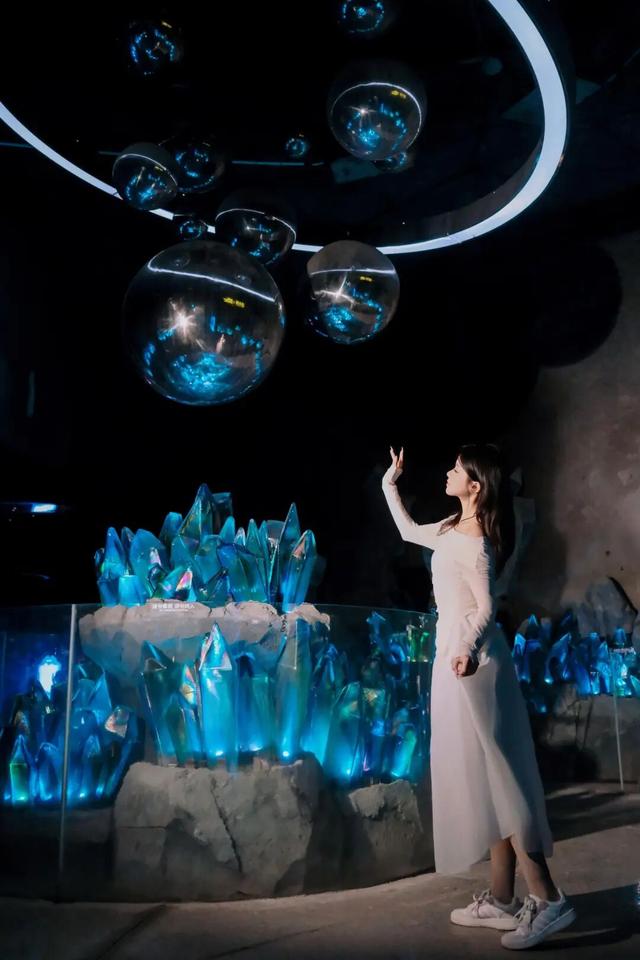 淄博金秋打卡攻略！红叶进入高饱和模式，教你拍出手机氛围感大片！