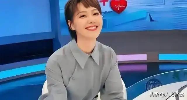 讨好大佬陪睡上位？遭央视“开除”？曾是央视女主持谣言有多离谱