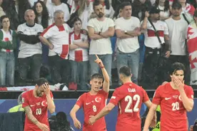 2记世界波，3:1！皇马天才横空出世，打崩欧洲杯新军，夺小组第一图片