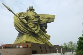 耗资1.7亿元5年建成，又花1.5亿拆除？荆州关公像为何劳民伤财图片
