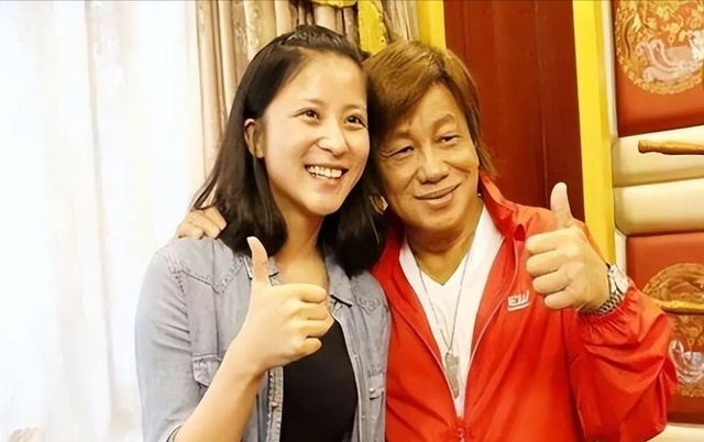 梁小龙被曝离世2天，私生活被扒底朝天，原来他和杨少华处境一样