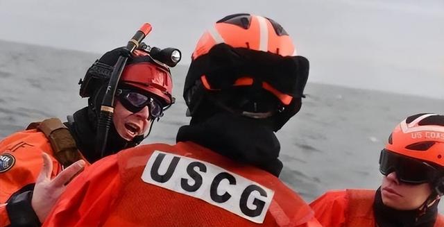 不到24小时，美国扣第3艘油轮	，但碰上刺头，双方爆发海上追逐战