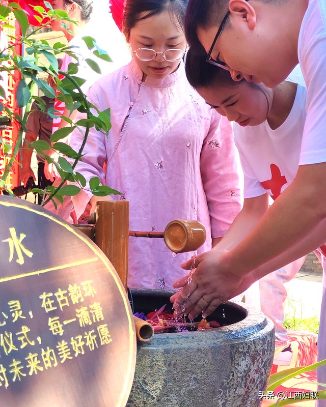 江西钓源古村：你来咱村是旅游还是登记结婚？都是！
