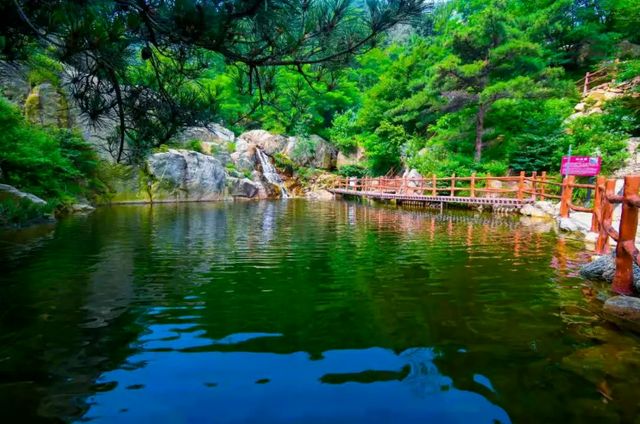 待济南天朗气清，来一场自驾山、村、溪、湖之旅散散心吧！