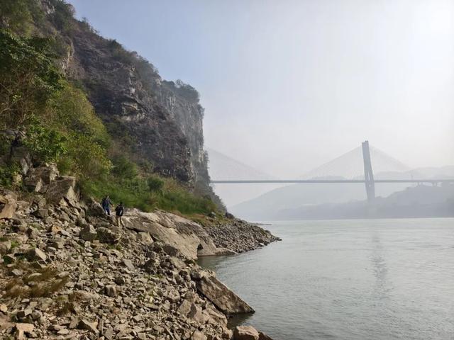 惊险刺激！重庆大渡口小众徒步路线，走完全程需要勇气