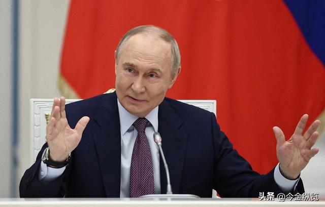 普京当众怒斥北约掌门"不识字"！特朗普底气加持，美欧裂痕撕开！