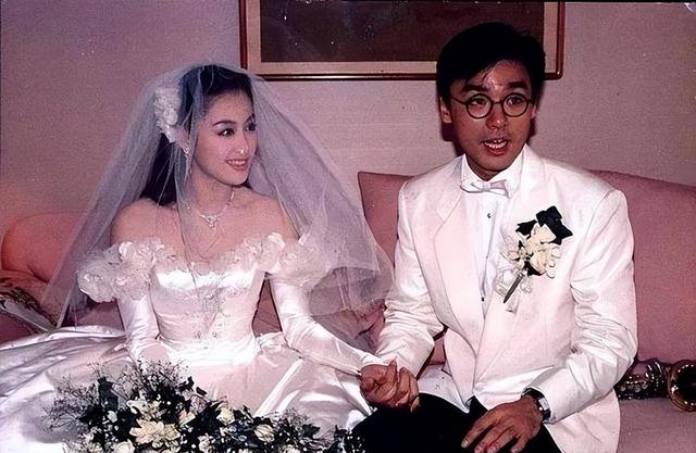 败光两任亿万家产，为还债拍三级片，如今62岁坦言后悔嫁给钟镇涛