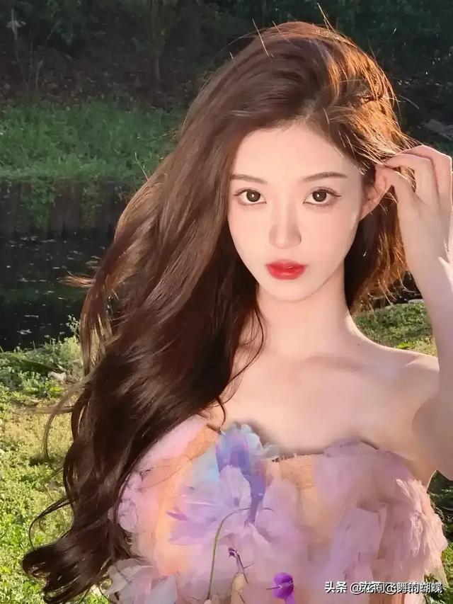 江苏徐州一佳人好漂亮	， 身高167cm，体重45kg 美的让人移不开眼