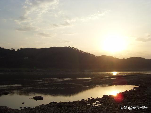 秦楚文萃：汉江暮色郧阳行记