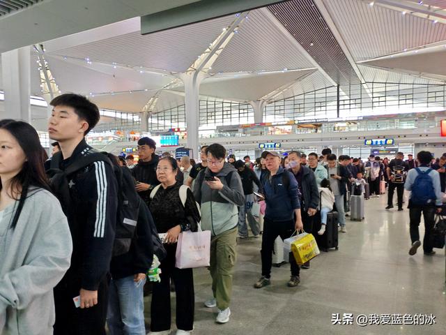 早晨六点出门，下午五点来到了山西地盘最大的城市忻州市