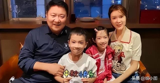 被“影视公司老总”娶走的4位女星	，个个如花似玉，回家当老板娘