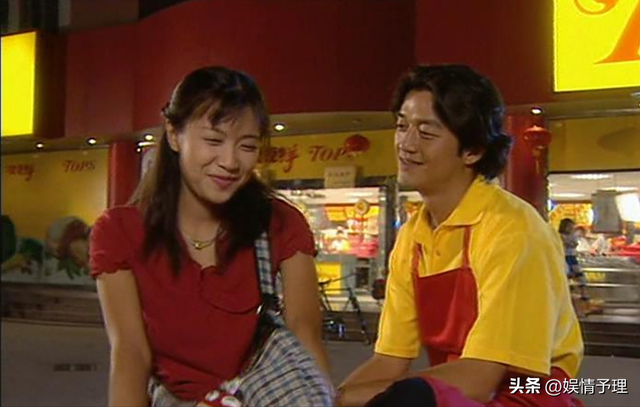 53岁李亚鹏现状：公司狂赚70亿，却住乡下吃野菜，小娇妻不离不弃
