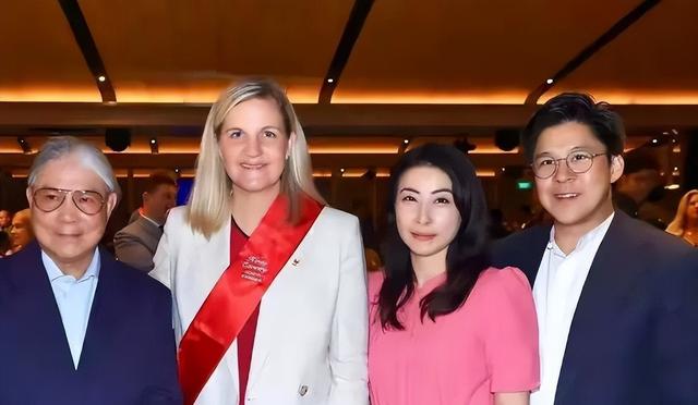 霍震霆压根没想到，自己要强的儿子霍启刚，如今被媳妇“拿捏”了