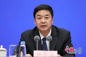 “复兴号”动车开进雪域高原 早上到林芝办事、下午就能返回拉萨图片