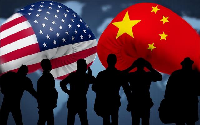 张召忠：美国就算一动不动，中国20年也追不上，中美差距那么大？