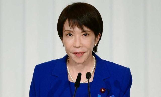 高市早苗吃下“定心丸”，中国还未发力，日本右翼准备弃车保帅？