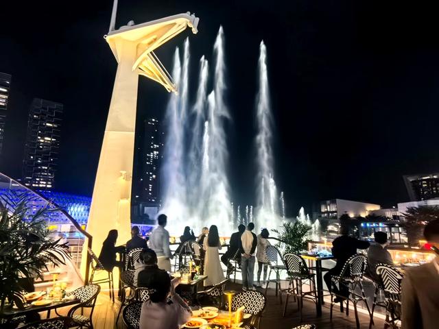 山海缔造的法中双味饕餮盛宴——深圳海上世界幕爵法餐探秘。