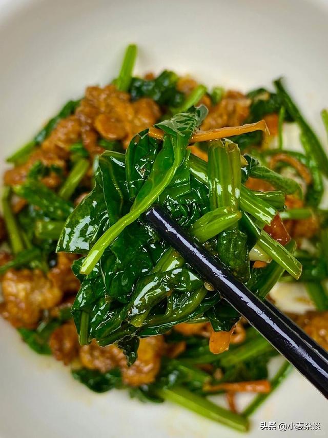 立秋后，这菜使劲吃，它是养肝高手，隔天吃一次，清肝排毒又明目
