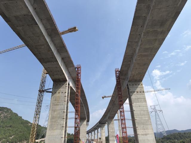 一桥、一隧实现直接连通，承平高速建设再迎重大节点