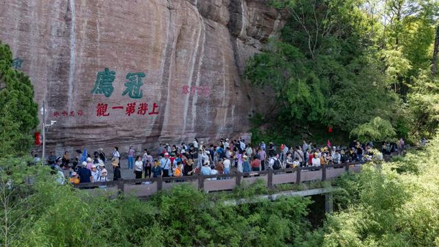 连城:暑期文旅推陈出新 消费市场活力十足