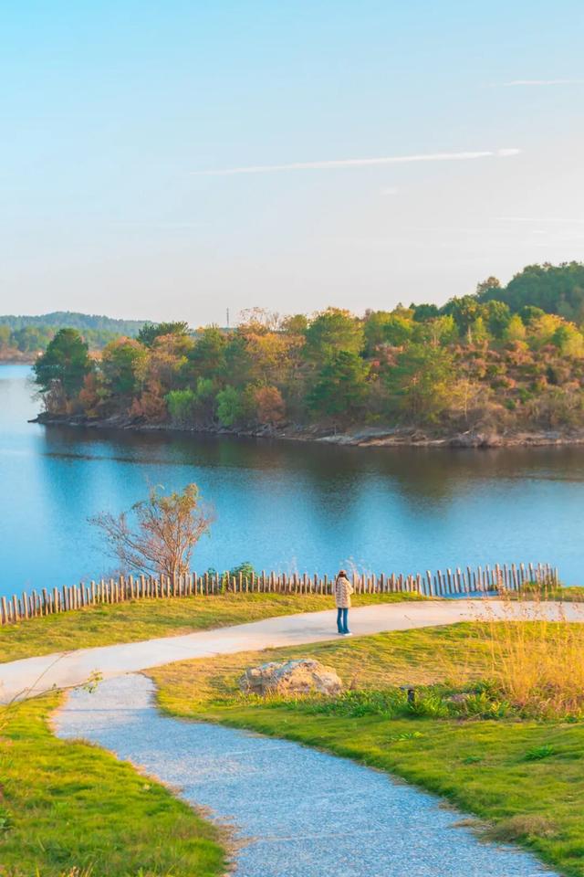 冲！星星湖营地秋色已上线，全攻略奉上～
