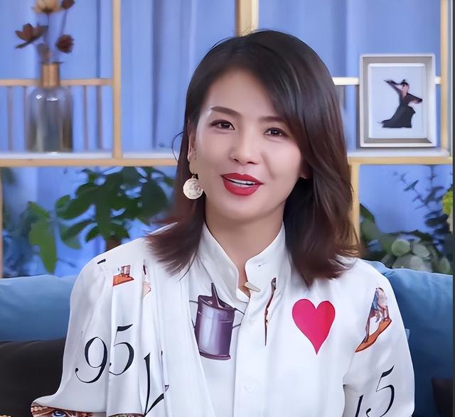 诈骗13.9亿、金条茅台垫桌腿，王丽坤"豪门"成噩梦 ，刘涛深受其害