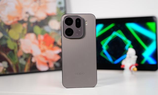 双11新旗舰杀疯了！米OV荣集体上新，iPhone17太难了